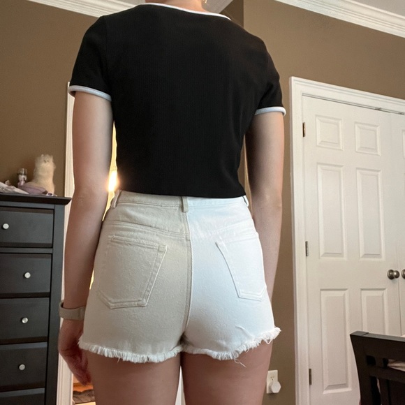 Dual Color White and Khaki Papermoon Jean Shorts - Picture 5 of 8